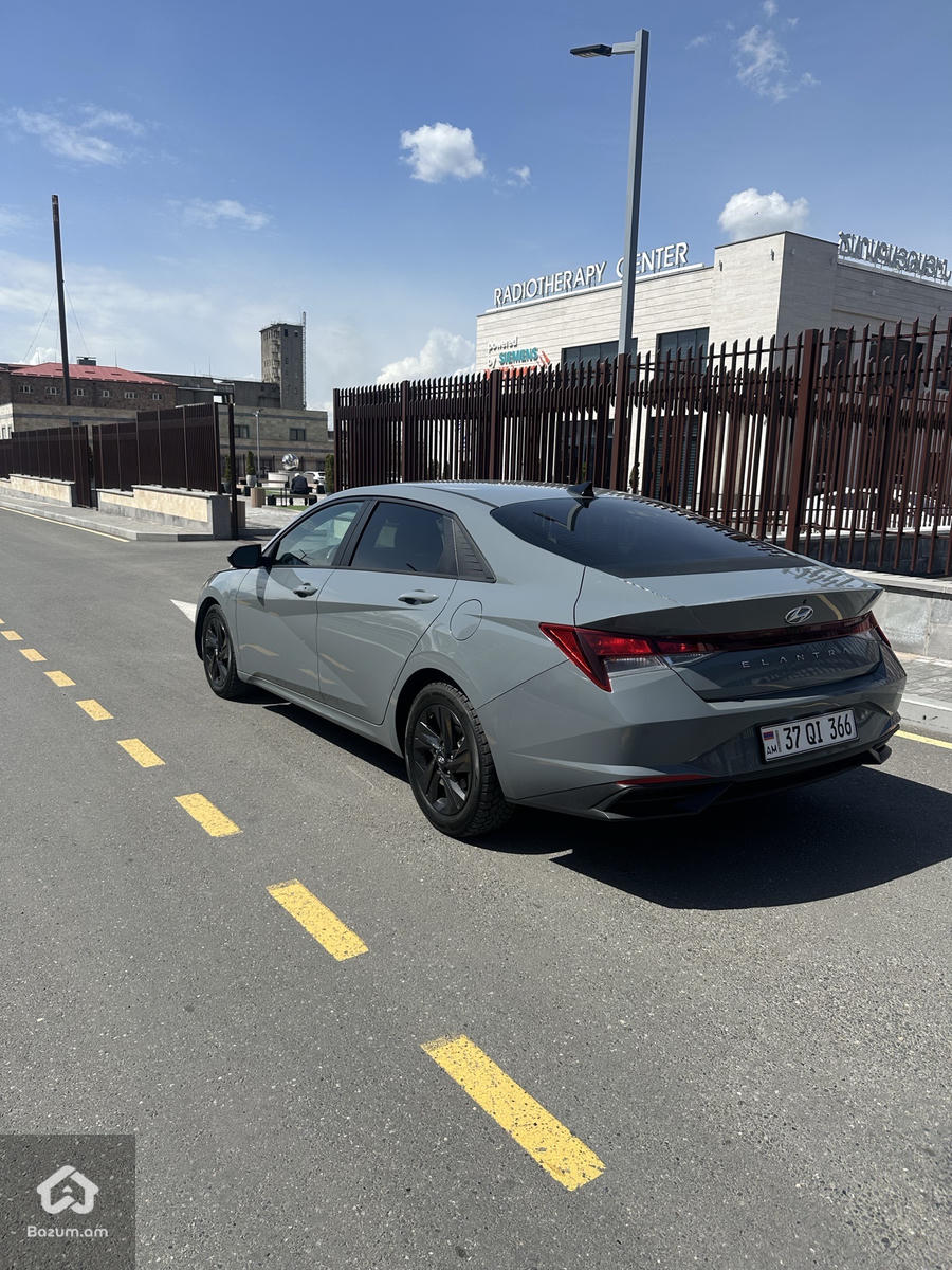 HYUNDAI ELANTRA 2022-21 - image 6