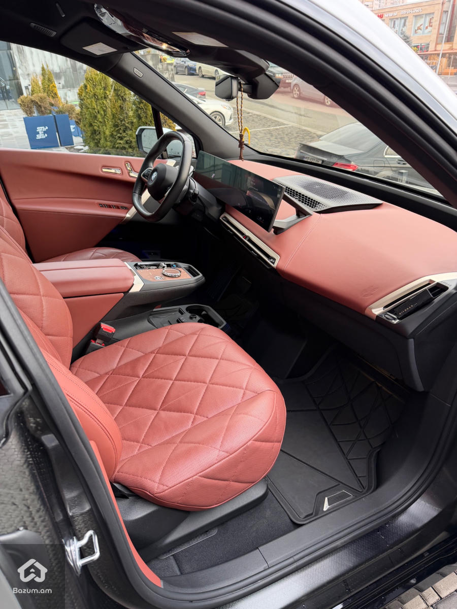 BMW IX M60 - image 9