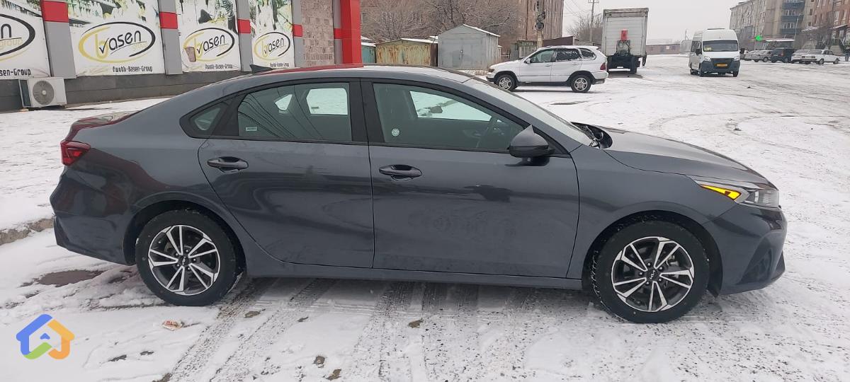 Վաճառվում է Kia Forte - image 4