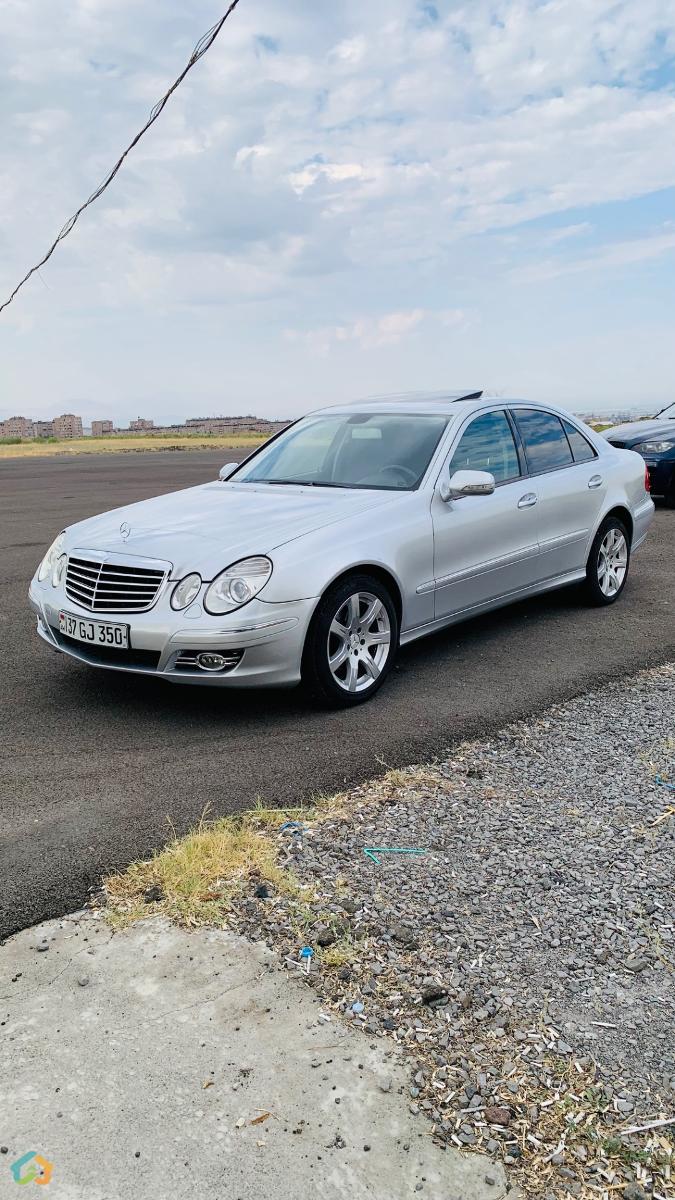 Mercedes Benz - image 15