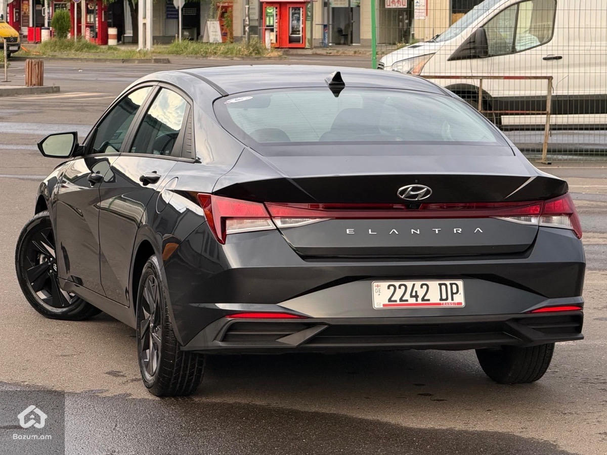 Hyundai - image 9