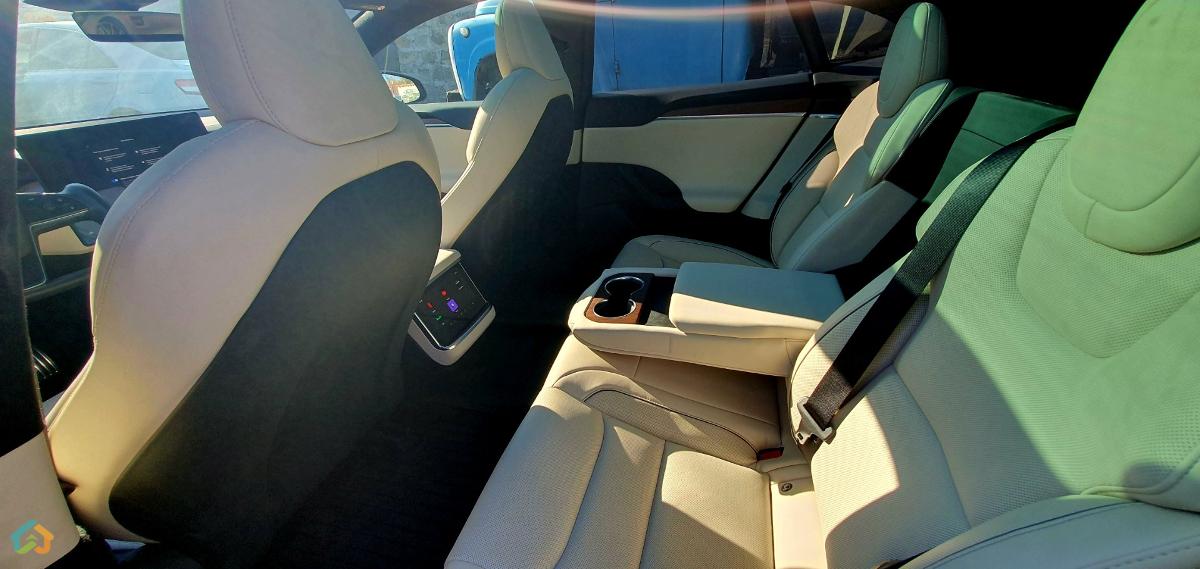 Tesla Plaid - image 8