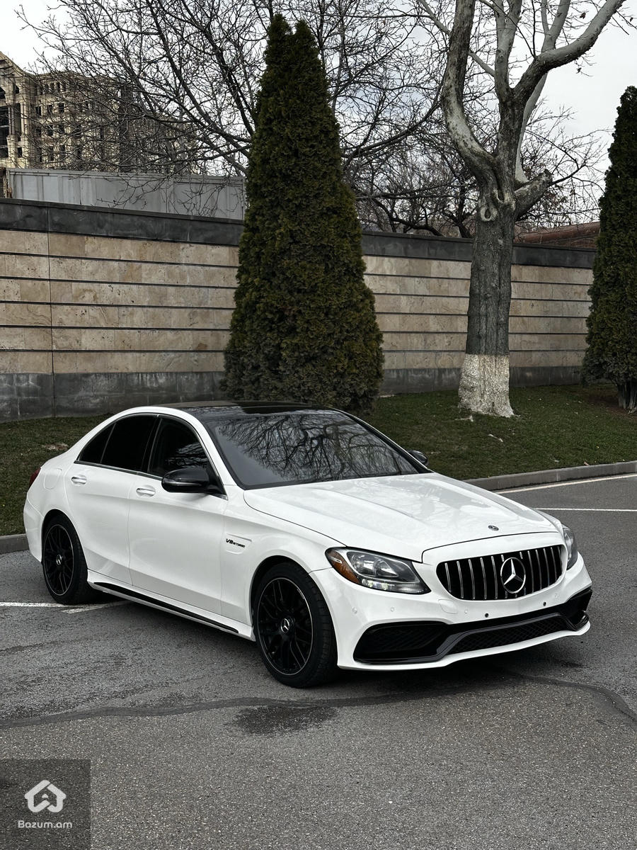 Mercedes W205 - image 6