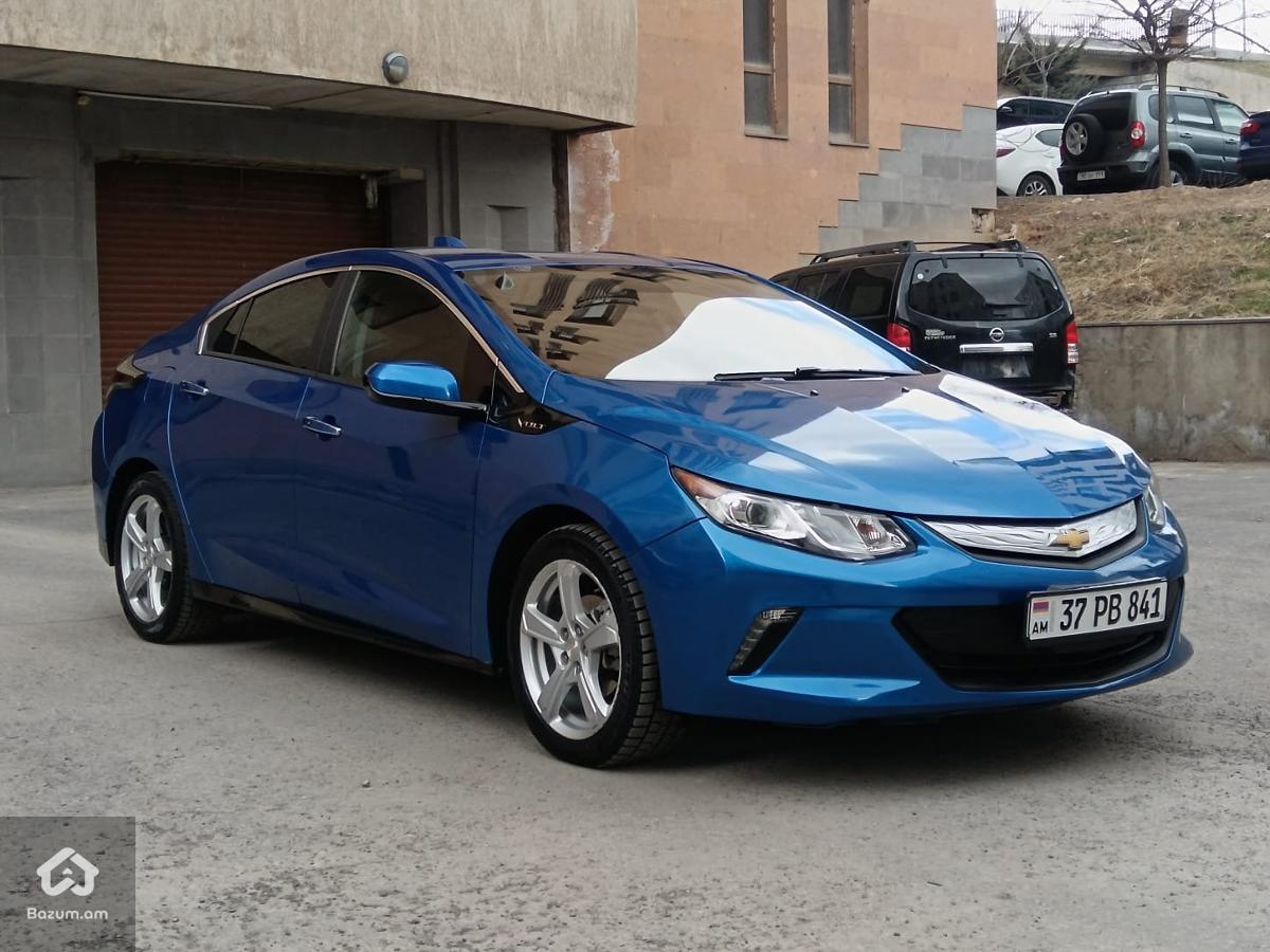 Chevrolet Volt 2 - image 1