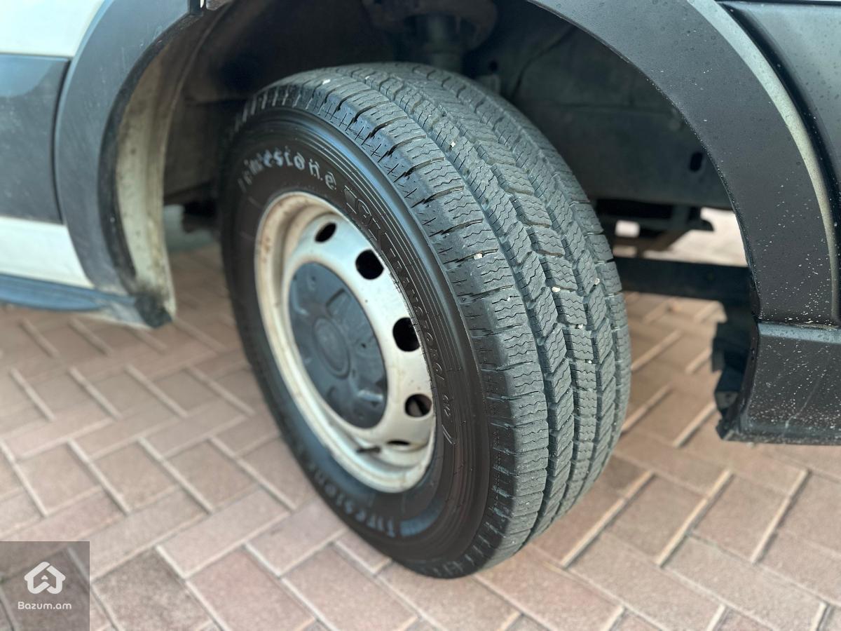 Ford Transit T-150 - image 13