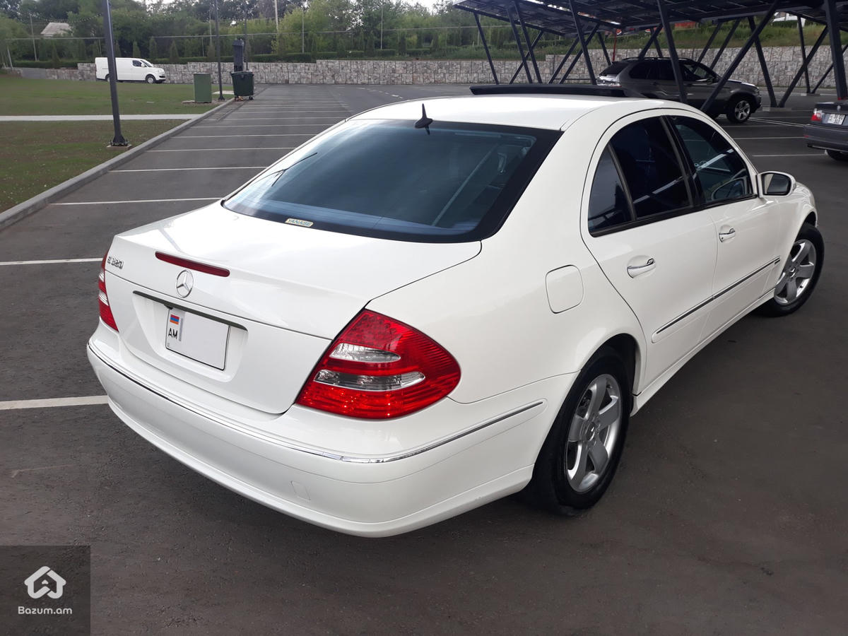 Mercedes W211 - image 12