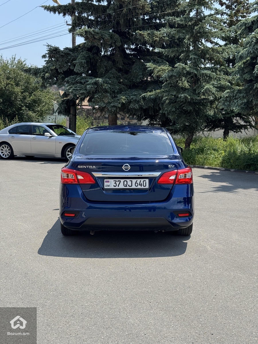Nissan Sentra SV  - image 7