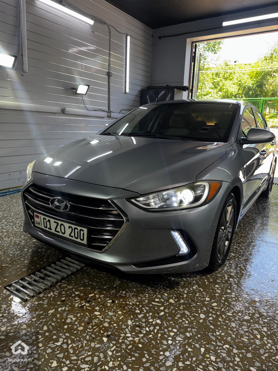 Hyundai Elantra - image 2