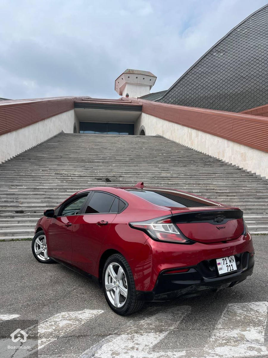 Chevrolet volt 2 2017թ. - image 8