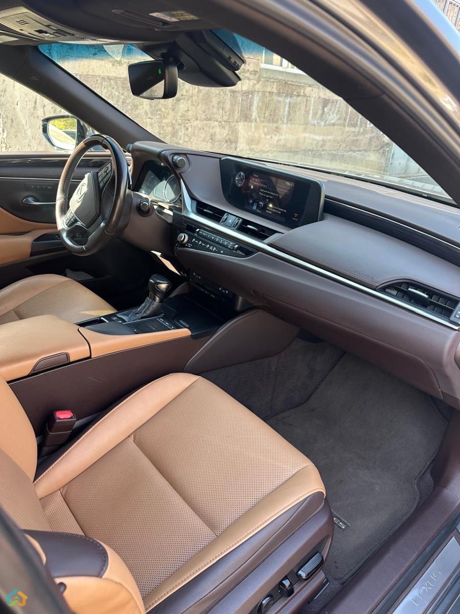 Lexus ES, 2.5 լ, հիբրիդ, 2021 թ. - image 10