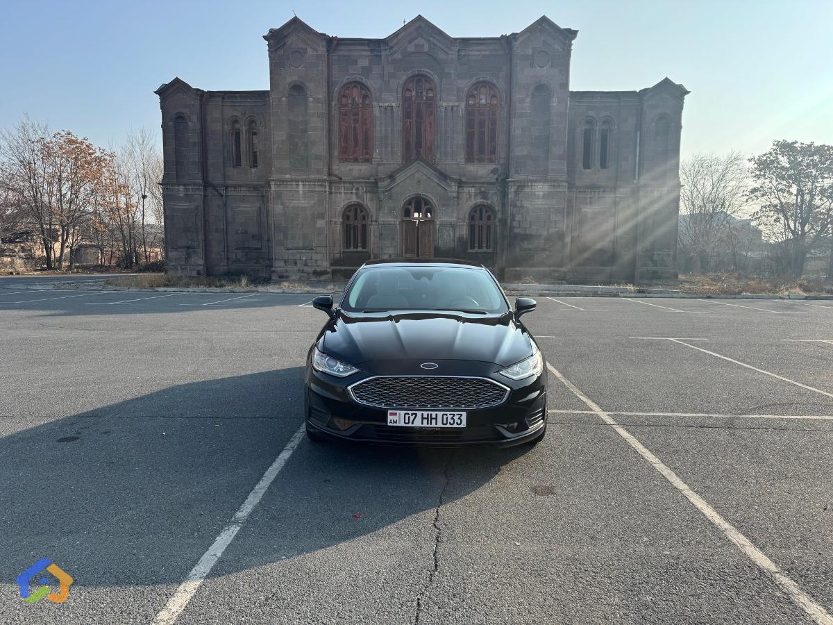 Ford Fusion - image 7