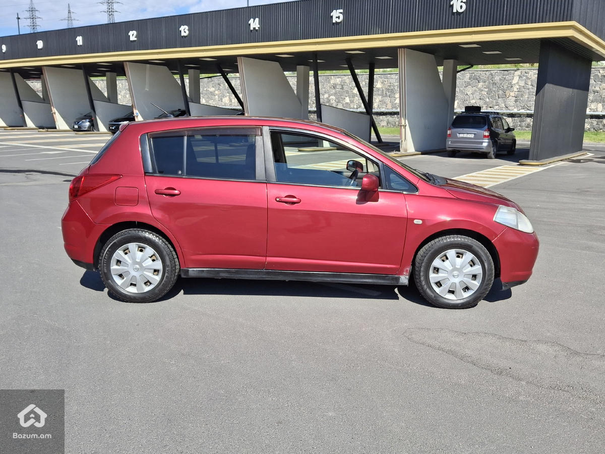 Nissan Tiida idealana vichak Anteriii - image 9