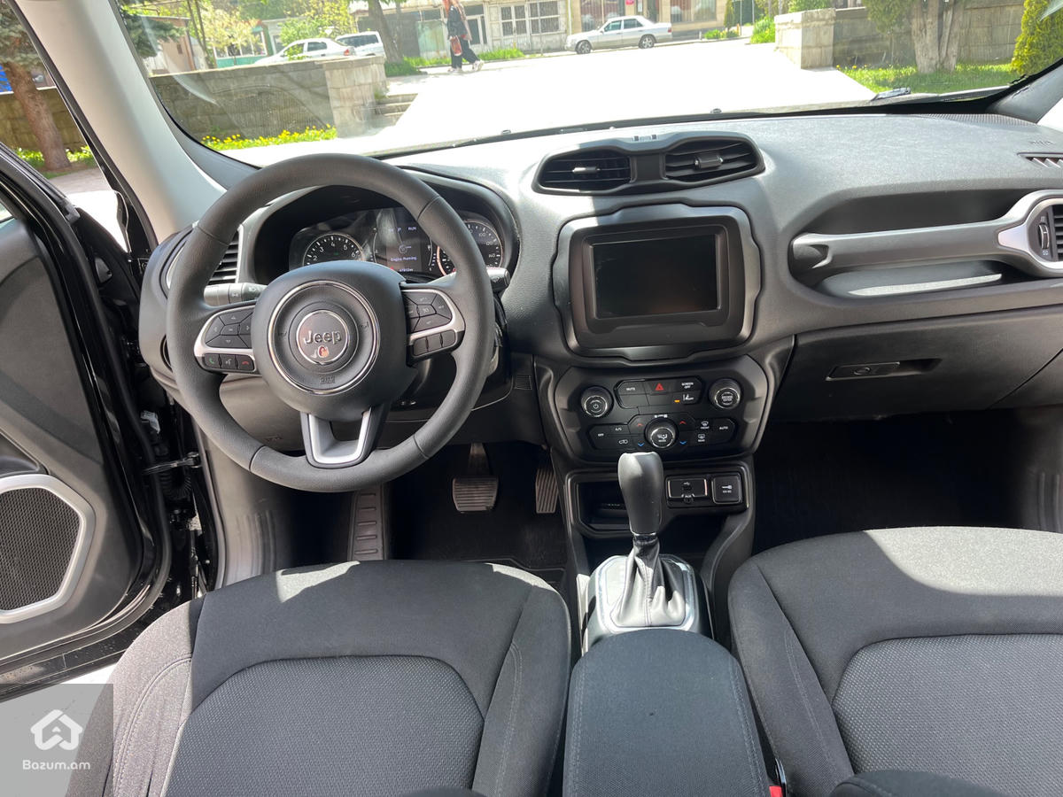 Jeep Renegade  - image 9