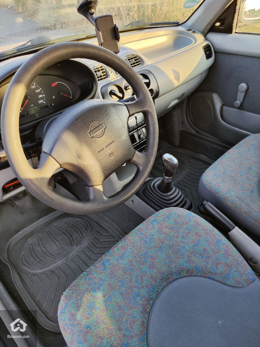 Nissan Micra - image 6