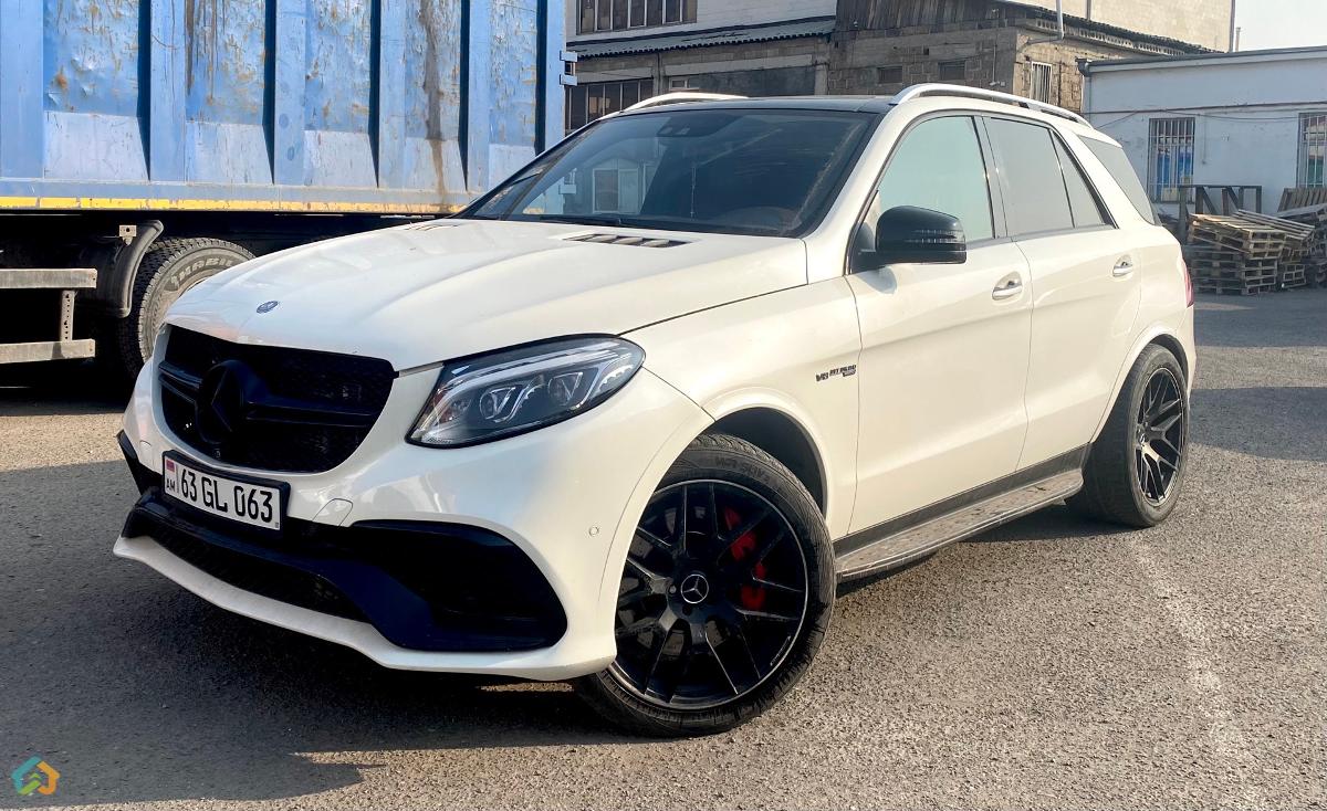 MERCEDES-BENZ ML63 AMG W166