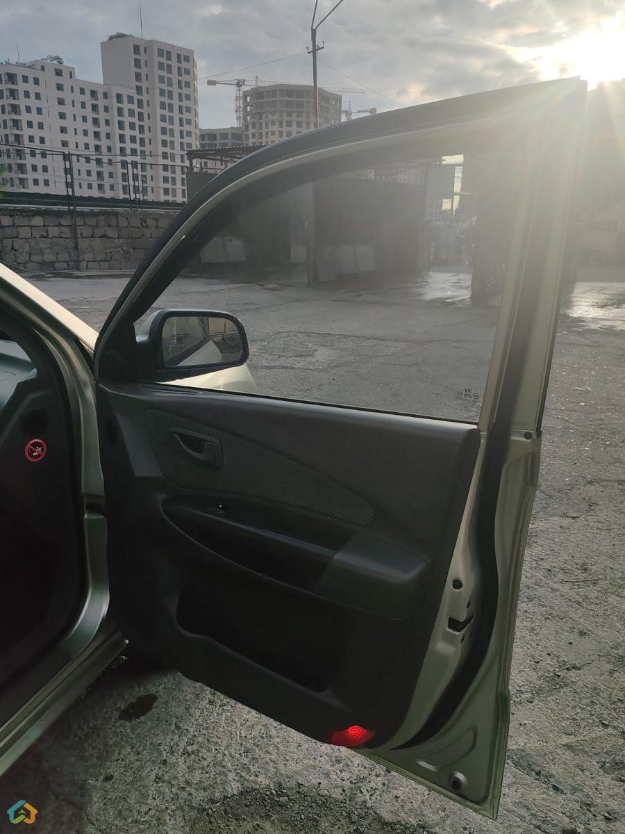 Hyundai Tucson JM - image 10