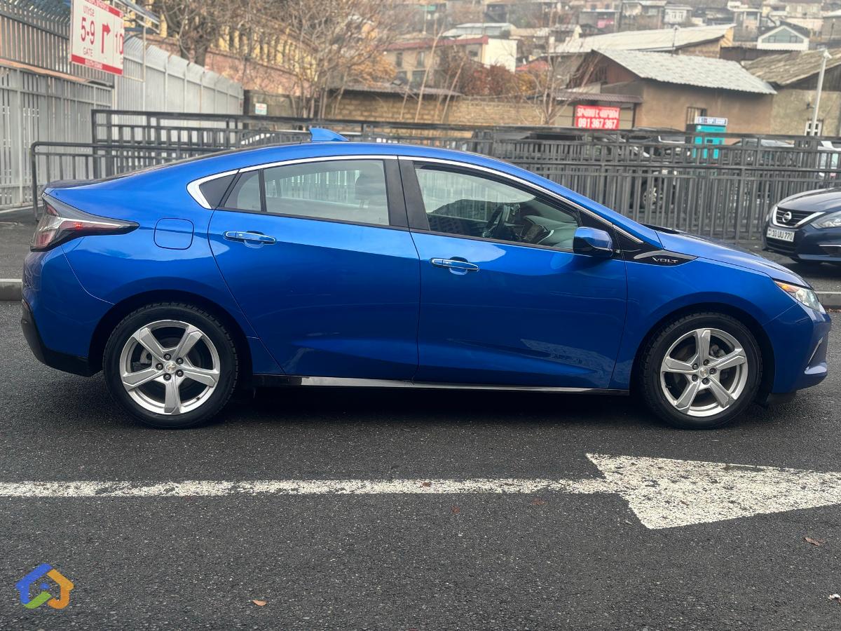 Chevrolet Volt - image 6