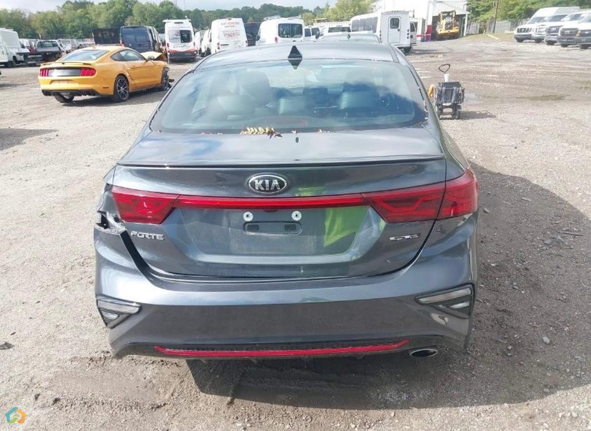 Kia forte gt line - image 9