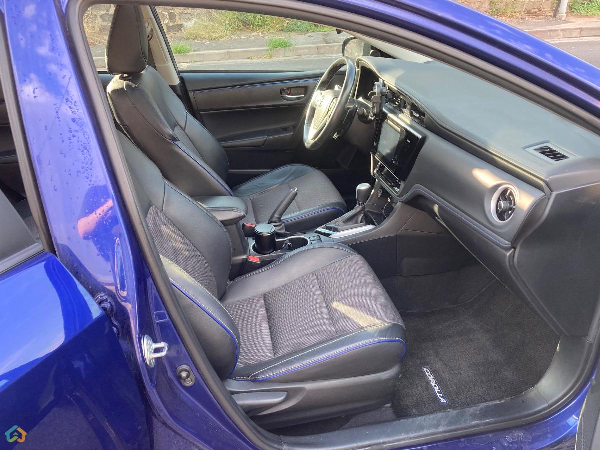 Toyota Corolla - image 13