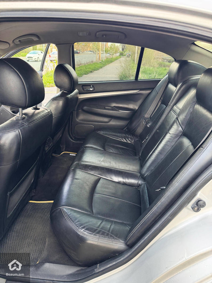 Infiniti G37 - image 7