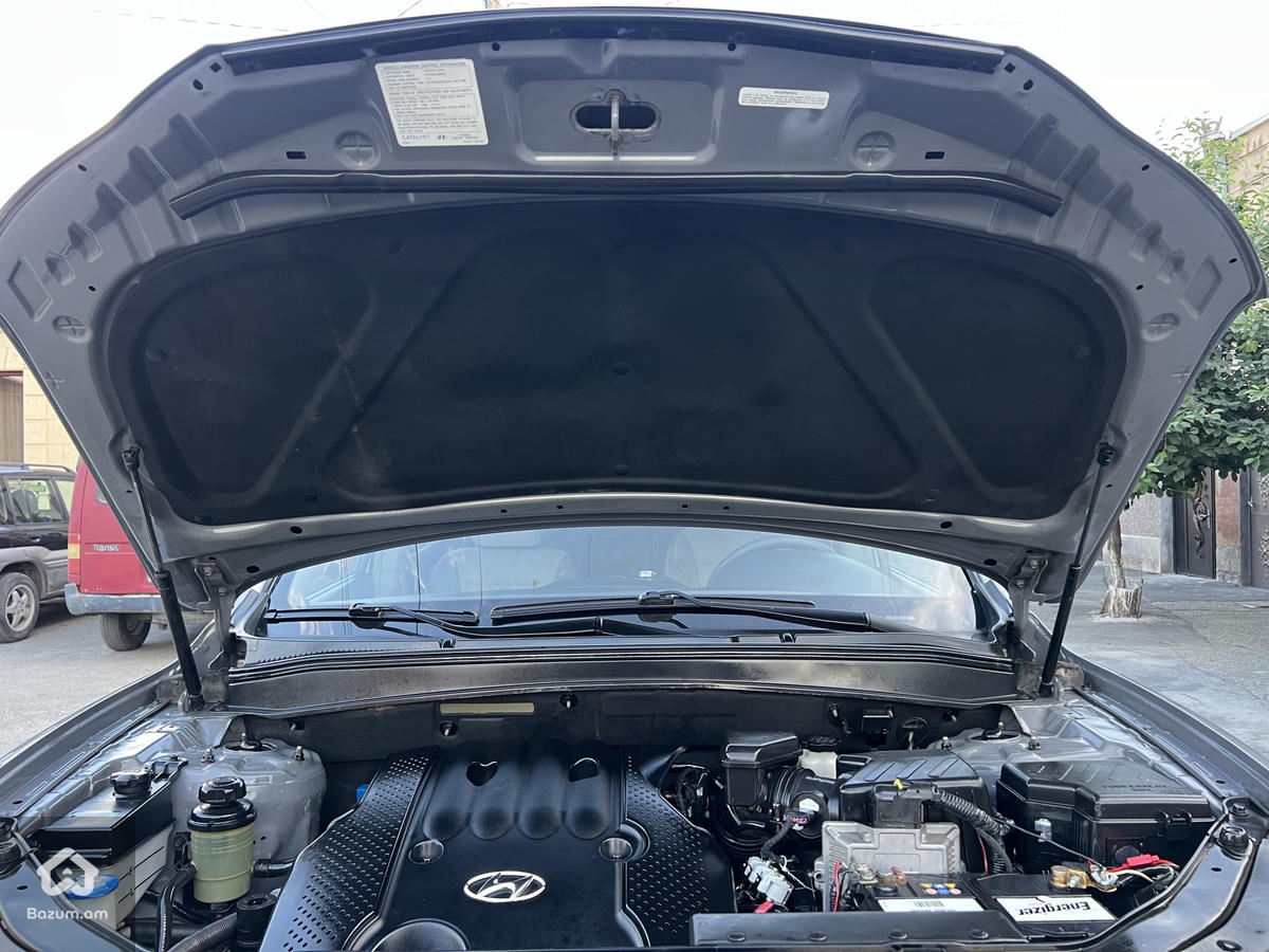 Hyundai SantaFe - image 15