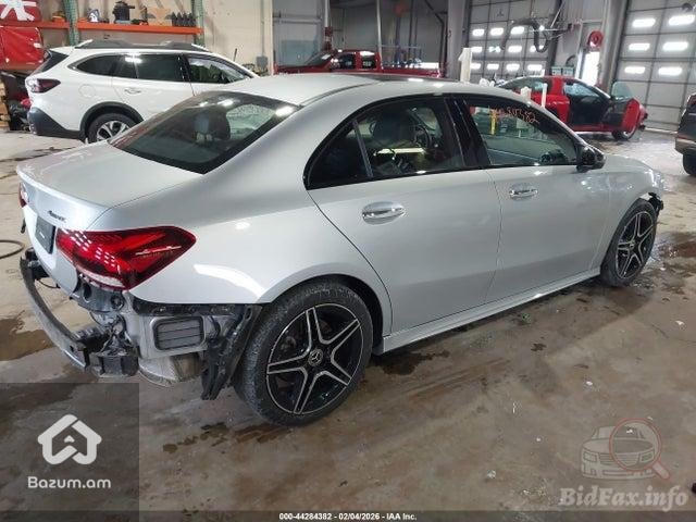 MERCEDES-BENZ A220 - image 7