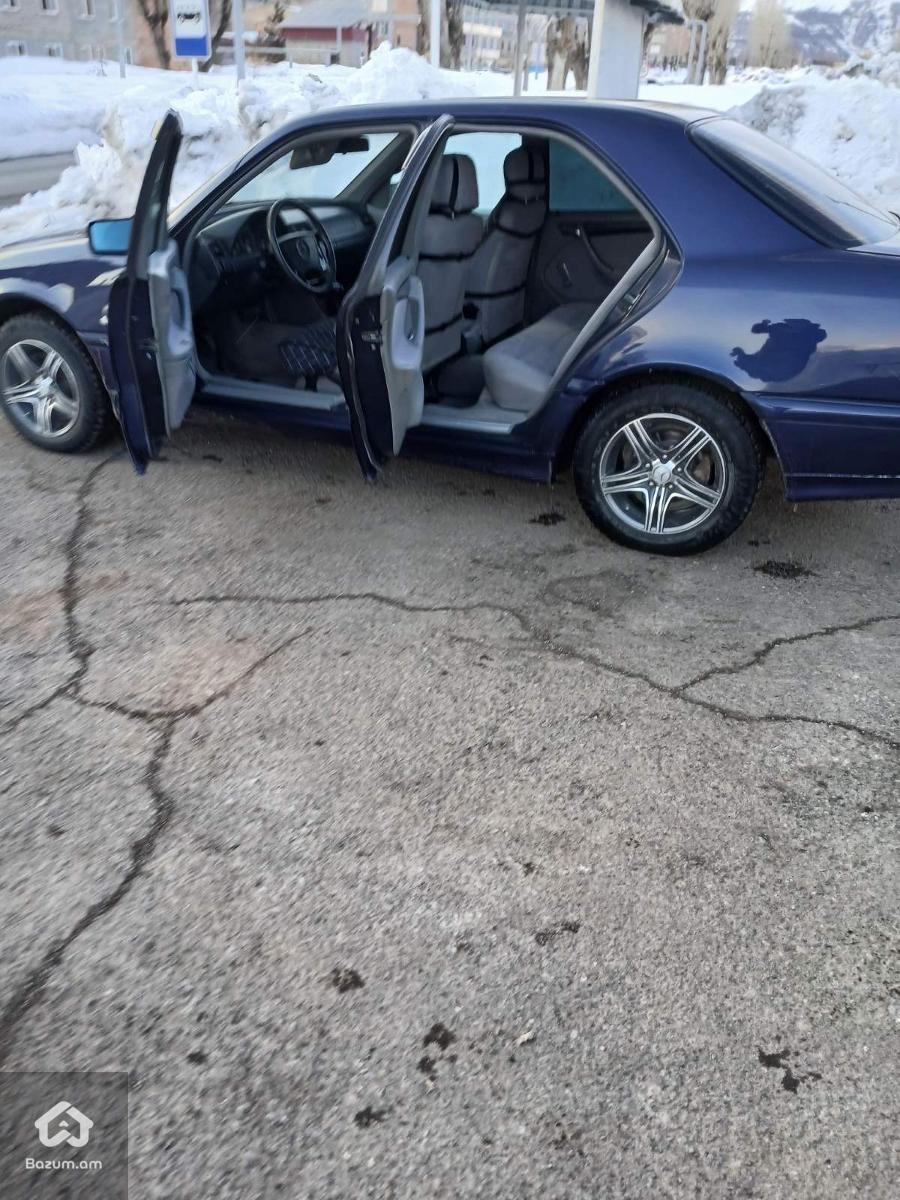 Mercedes Benz W202 - image 6