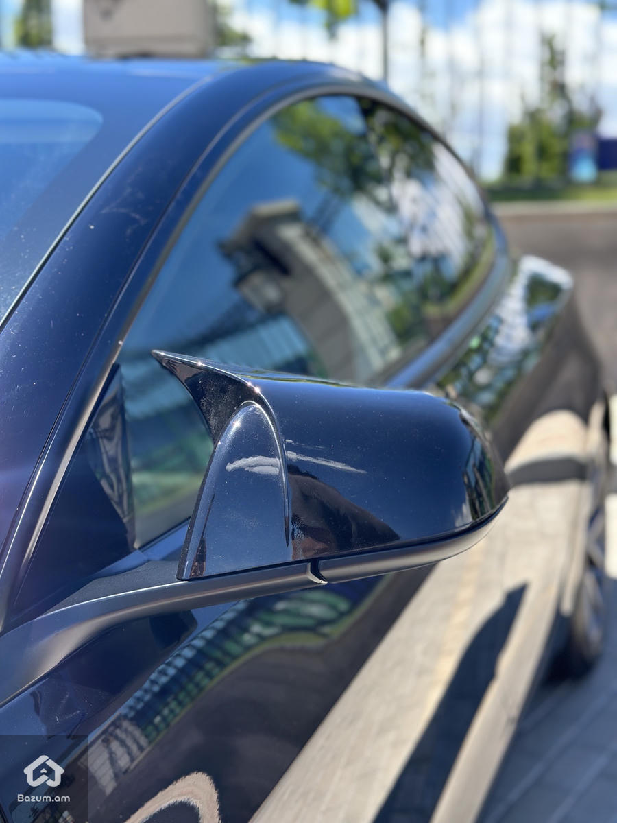 Tesla Model 3 - image 5