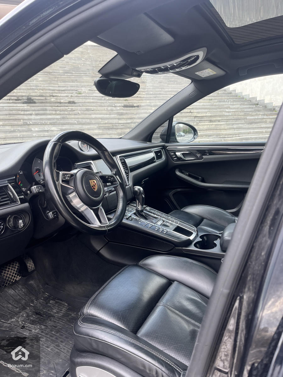Porsche Macan S  - image 7
