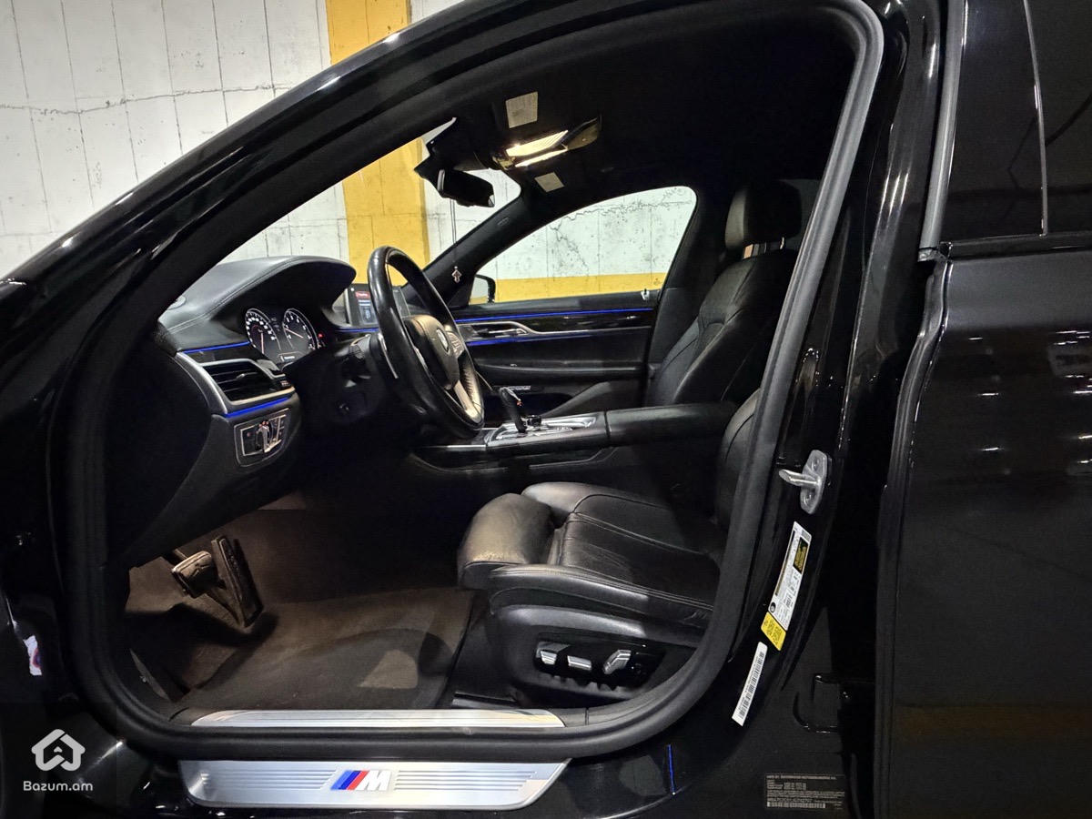 BMW 740 2017 - image 13