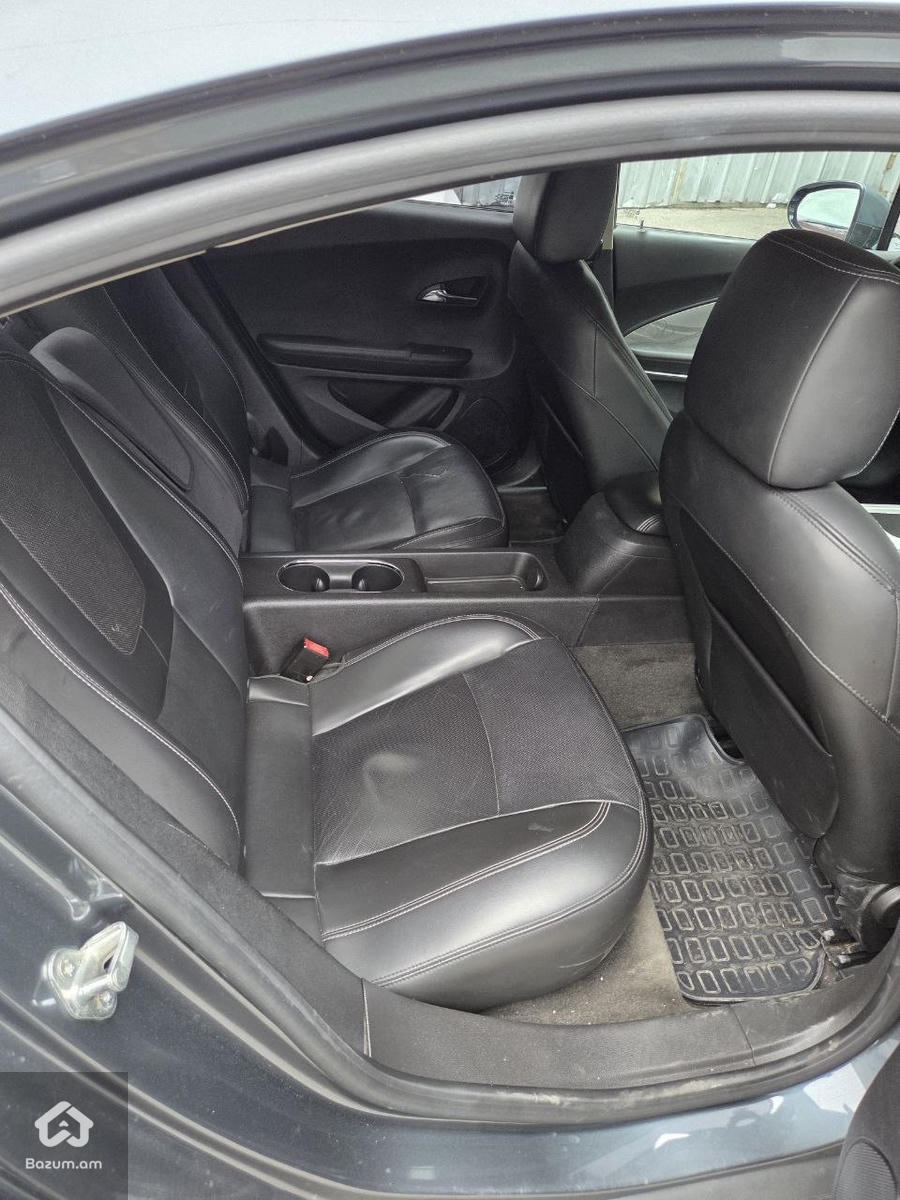 Chevrolet Volt - image 6