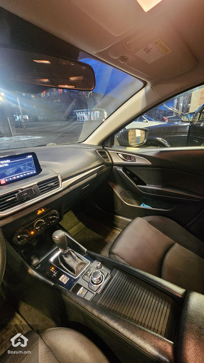 Mazda 3 sport - image 8