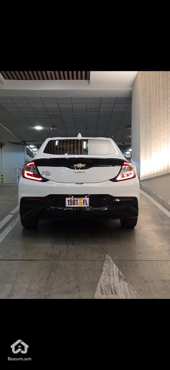 Chevrolet Volt 2 Premier+ - image 2