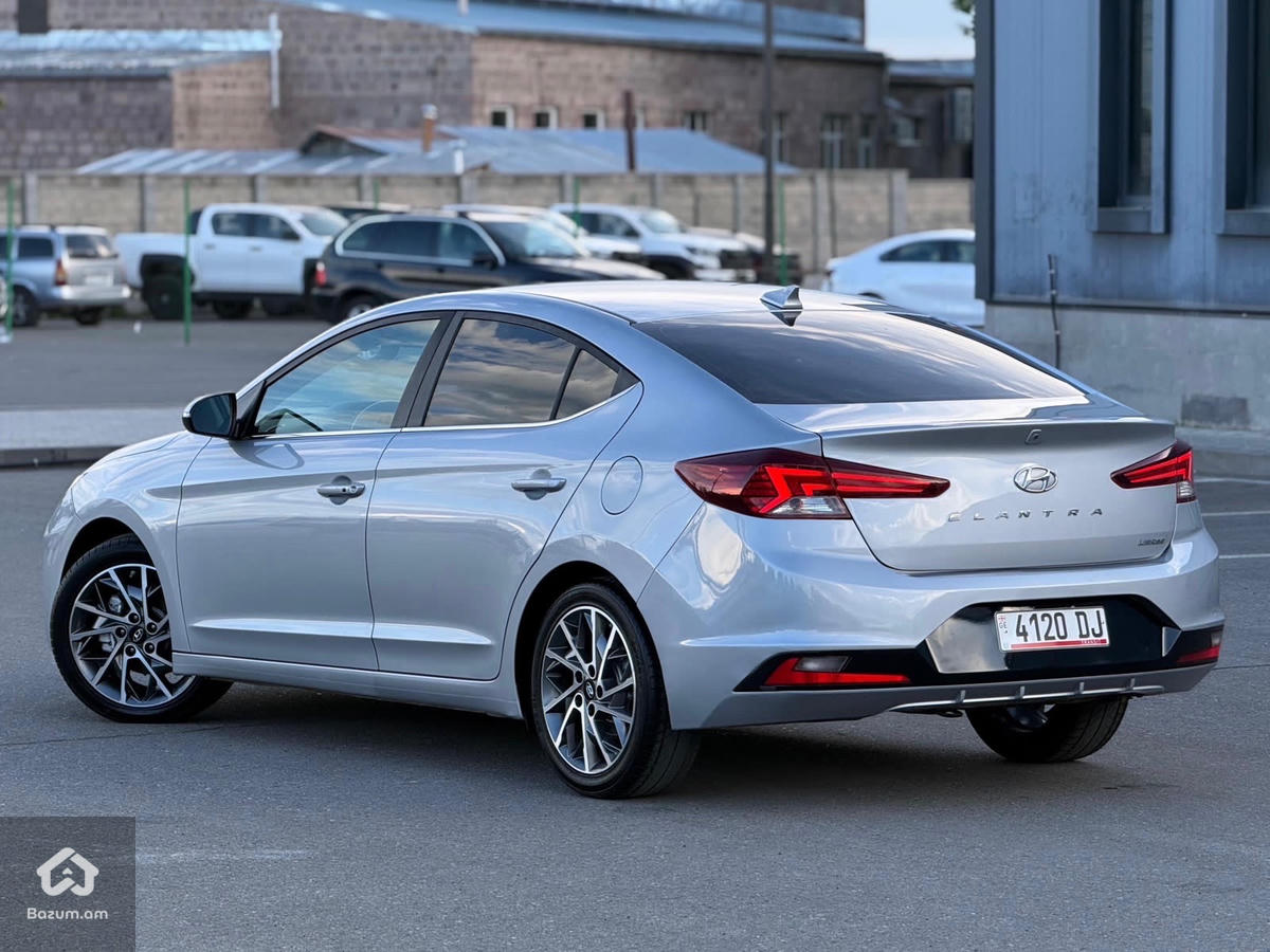 Hyundai  - image 22