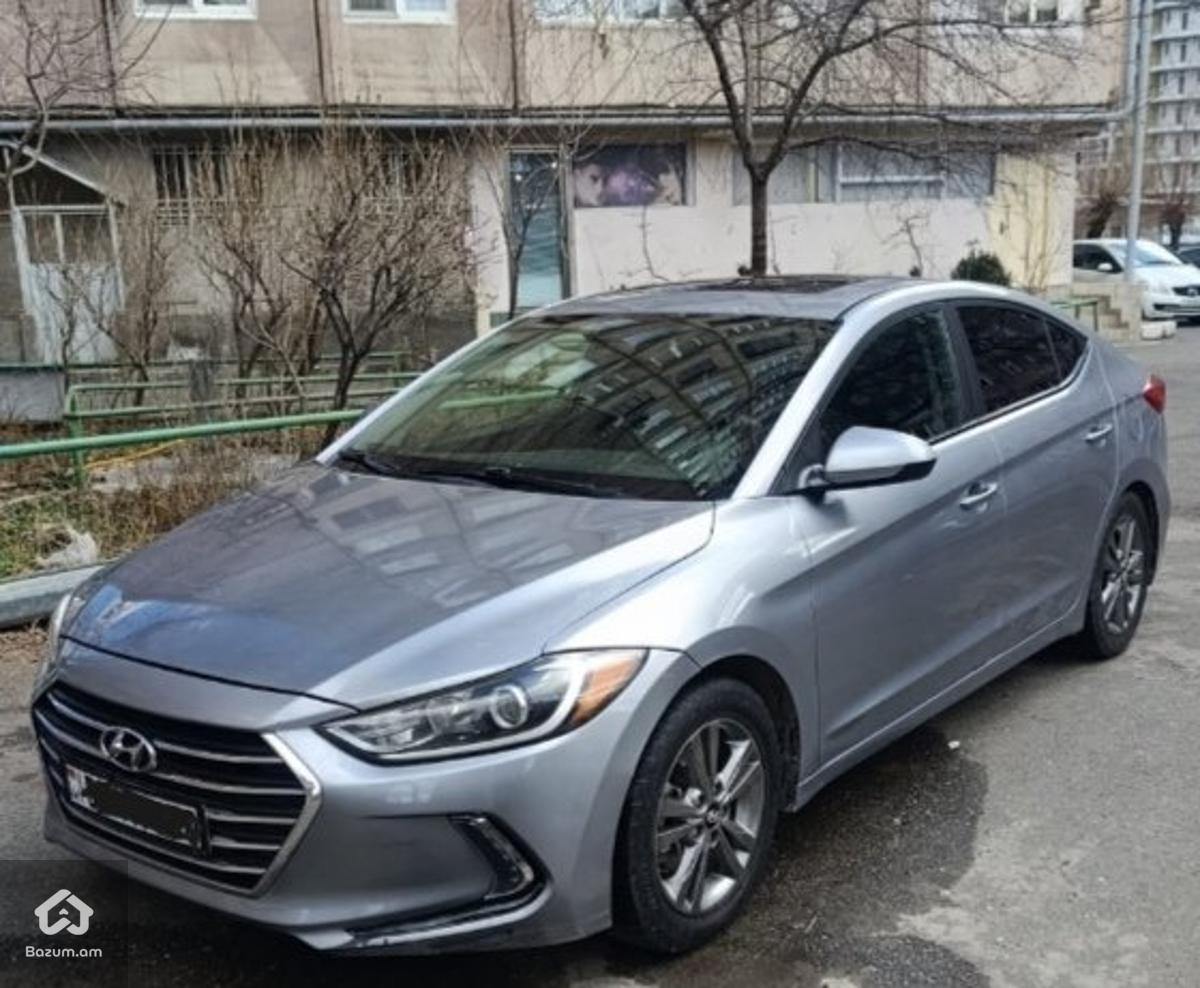 Hyundai Elantra SEL - image 1