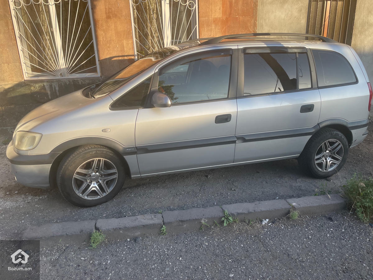Opel Zafira - image 3