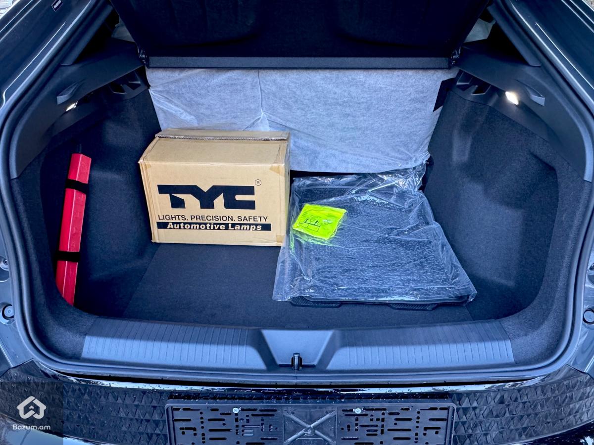 VOLKSWAGEN ID UNIX - image 10