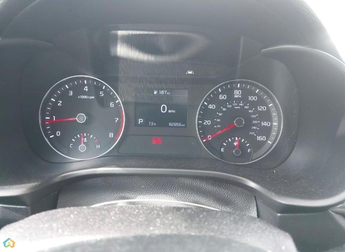 Kia forte gt line - image 4