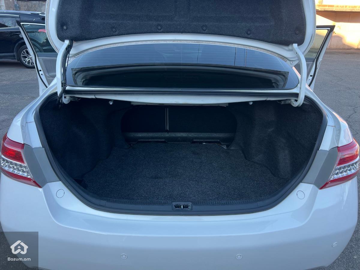 Toyota Camry V45 2010 - image 13