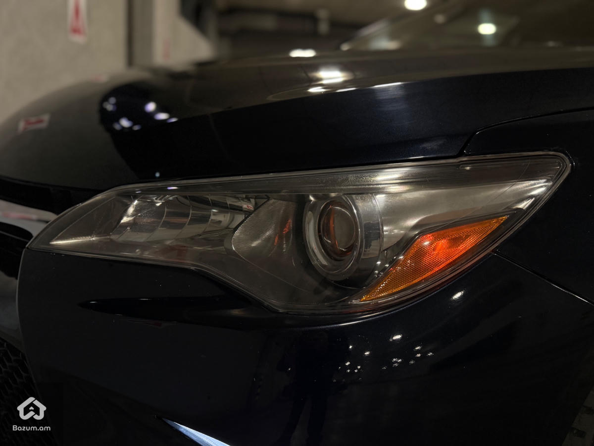 Toyota Camry 2017 - image 8