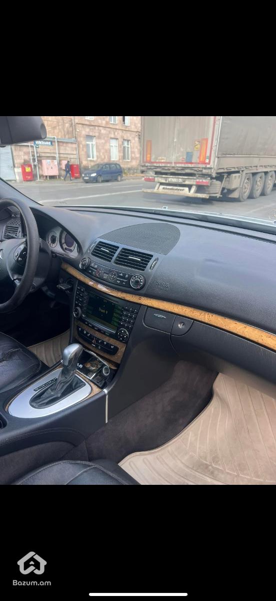 Mercedes-benz - image 1