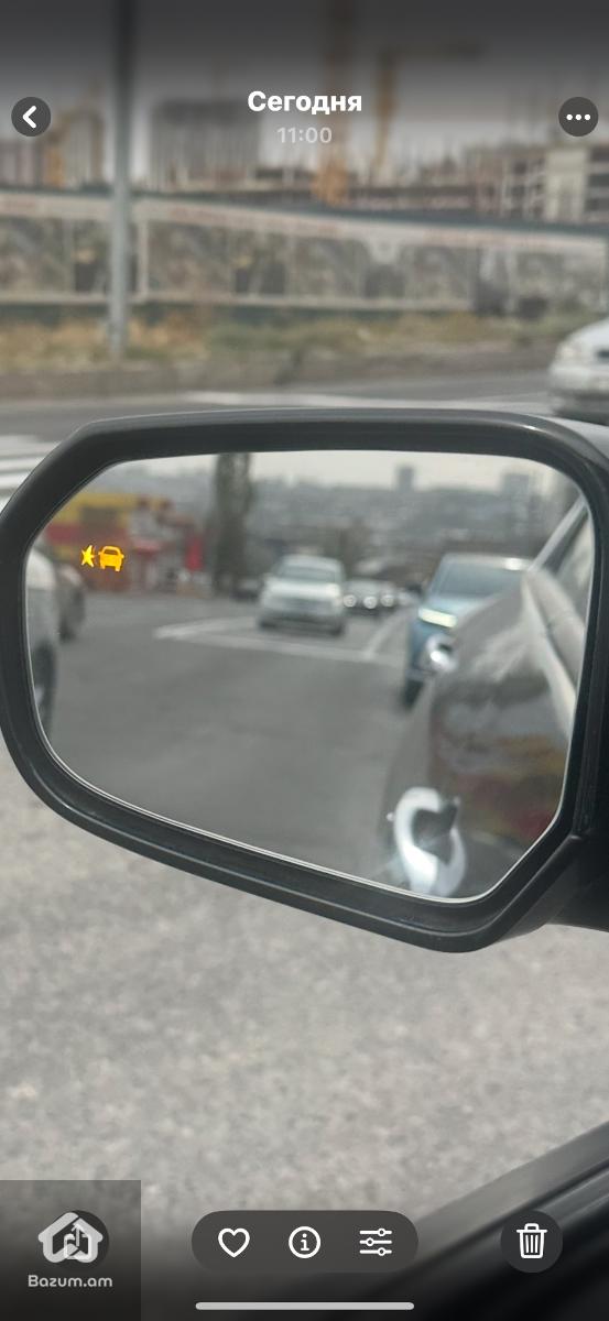 Nissan Rogue - image 9