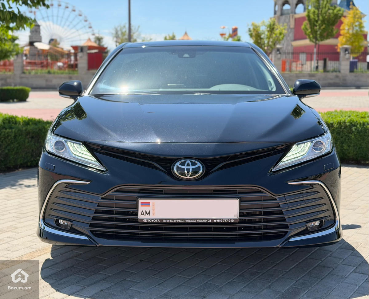 2021 Toyota Camry  2.5 L - image 2
