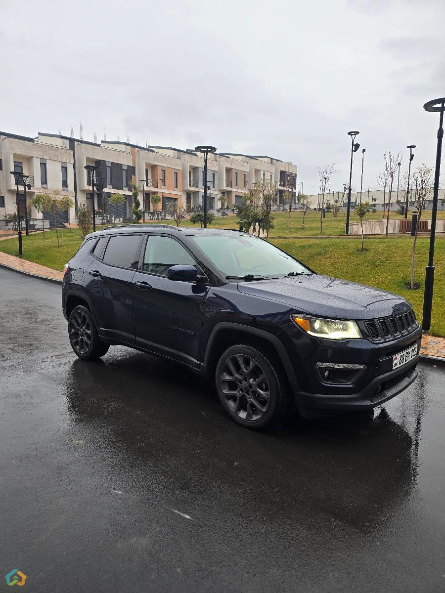 Jeep Compass Limited 4x4 - image 2