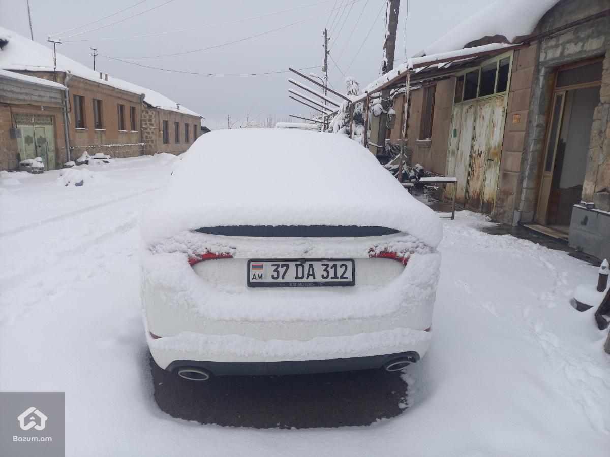 Kia optima - image 1