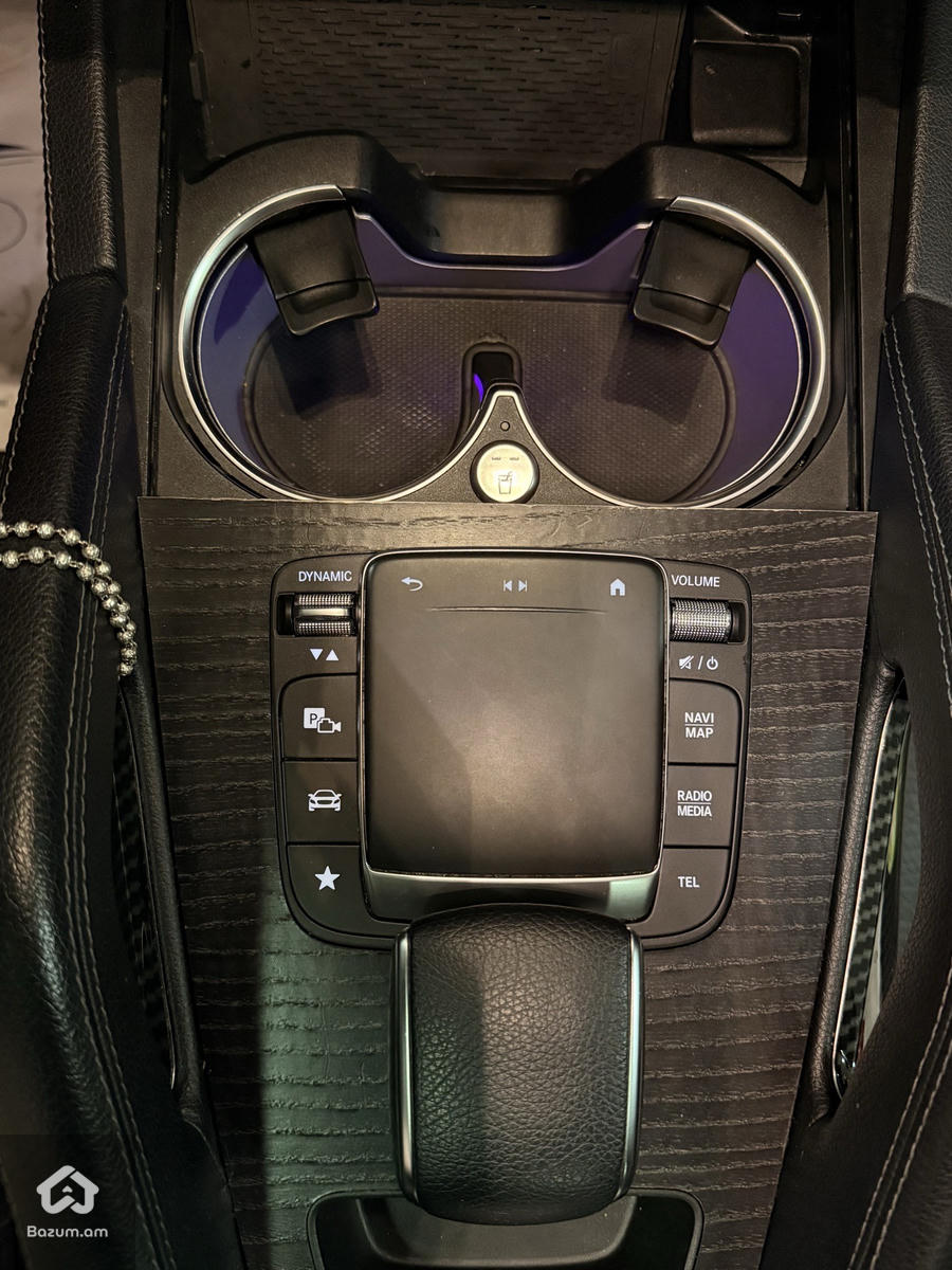 Gle 350 Amg Line 4Matic - image 8