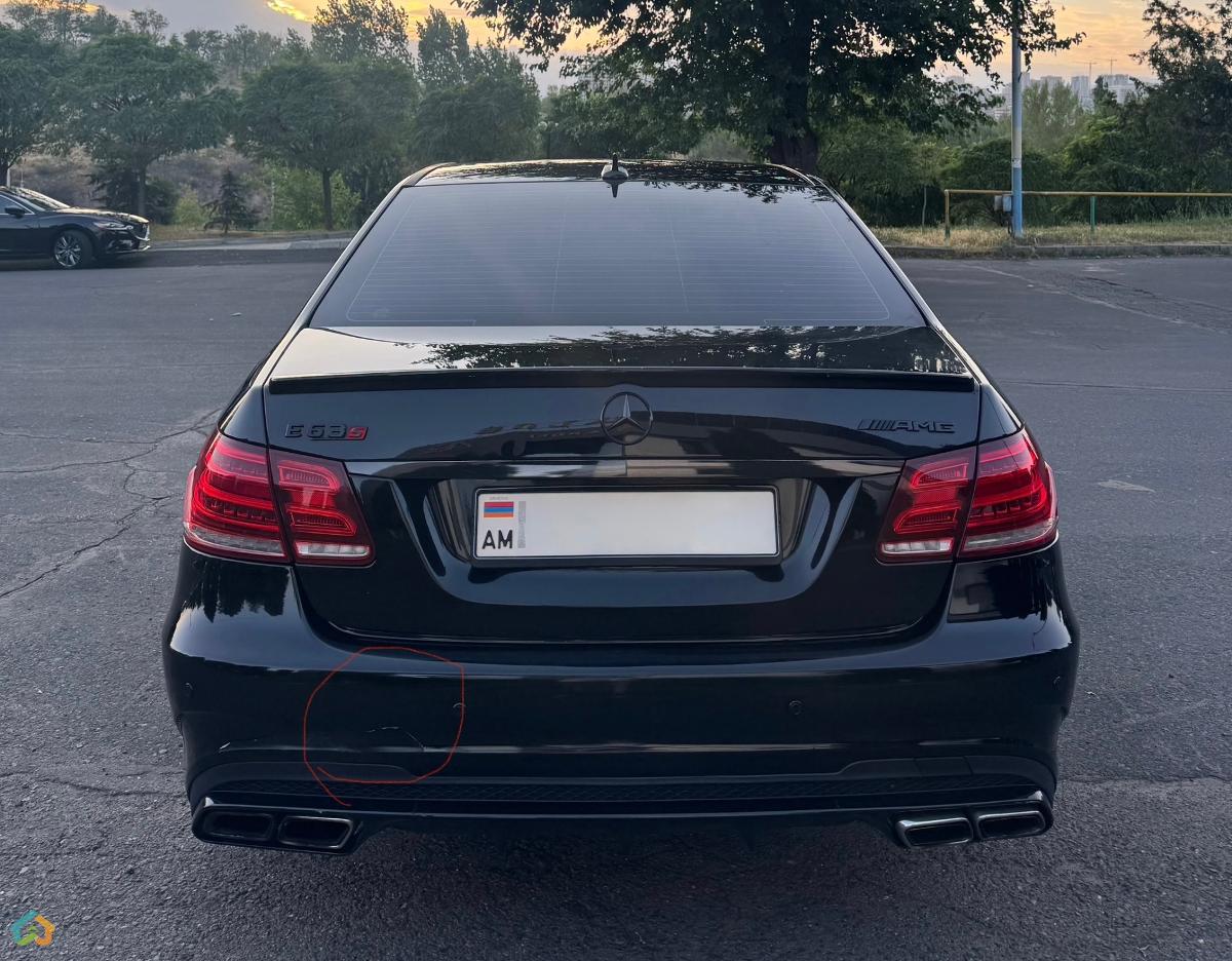 Mercedes-Benz E200 - image 4