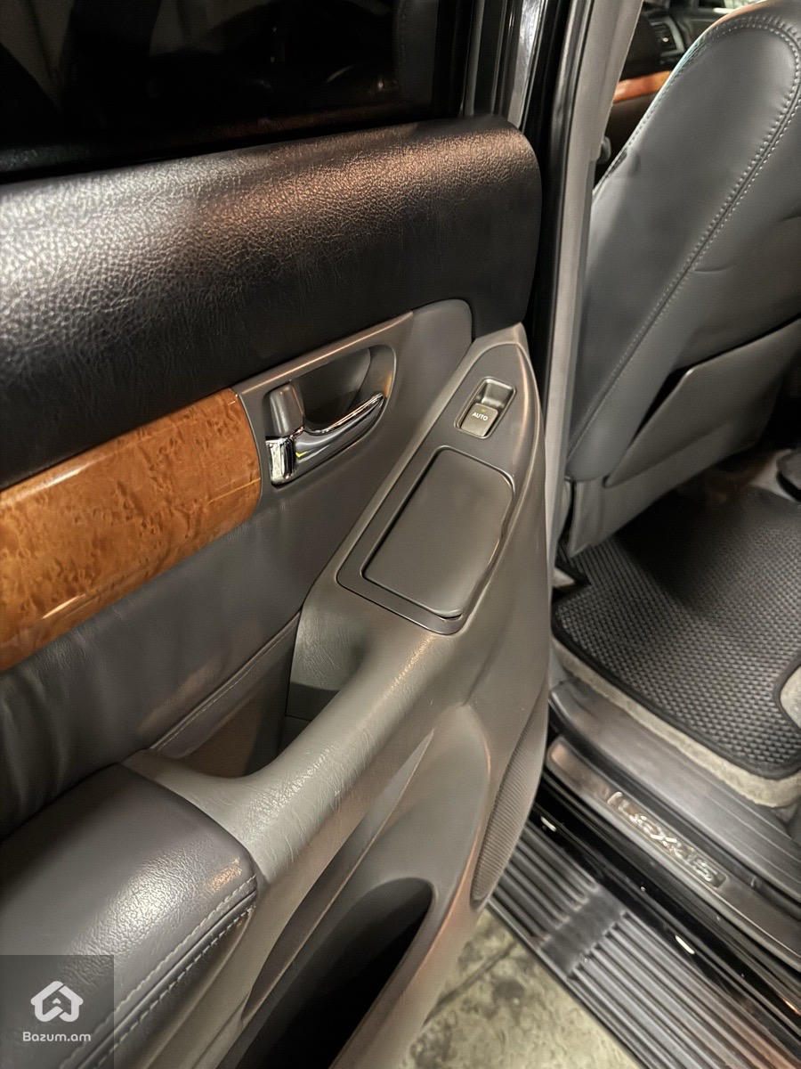 Lexus - image 18