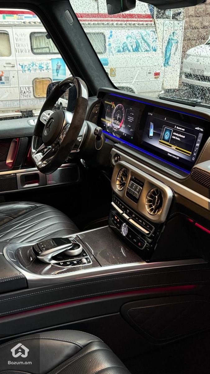 Mercedes Benz  - image 10