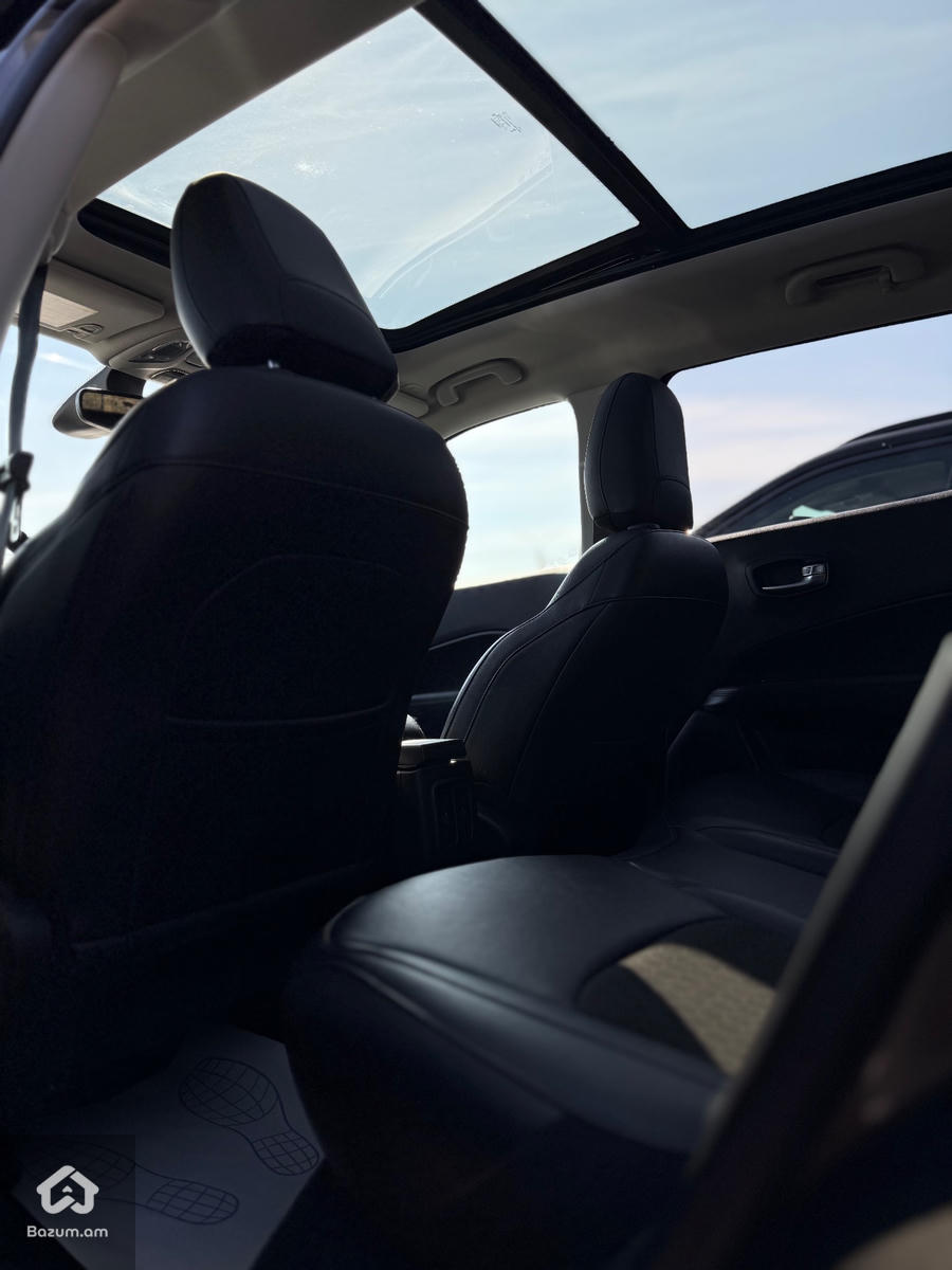 jeep compass - image 25